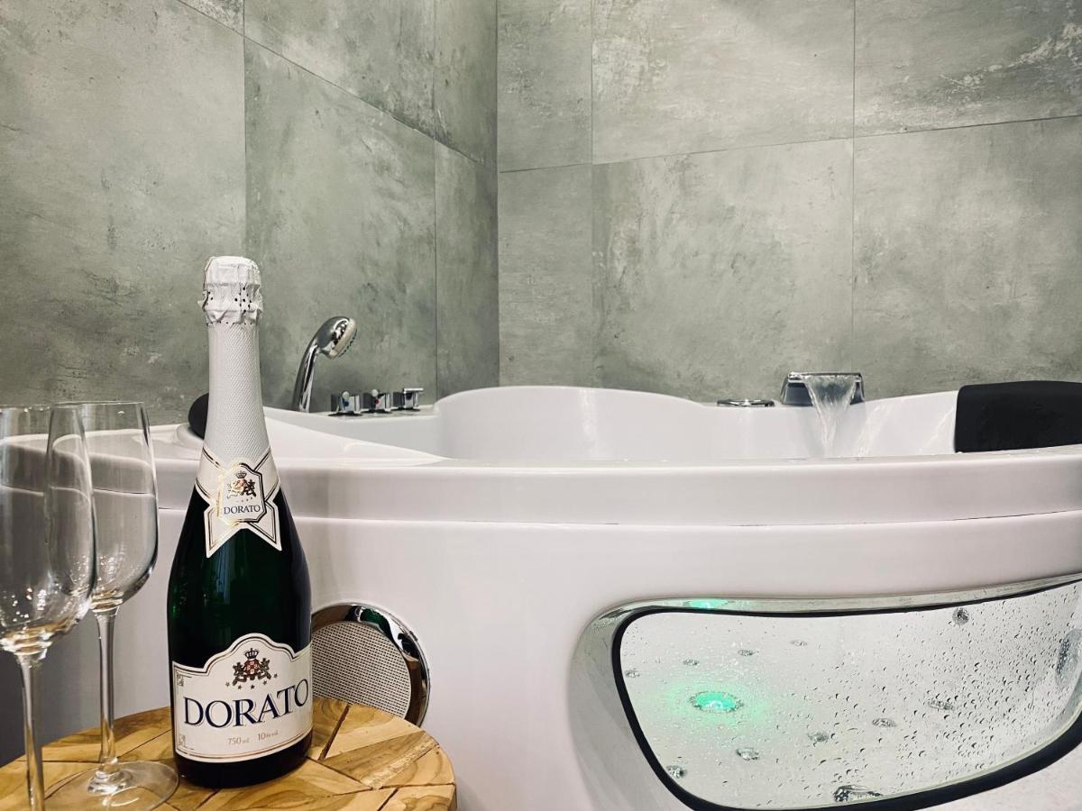 Apartment Premium Jacuzzi For Couples, Old Town Krasków Εξωτερικό φωτογραφία