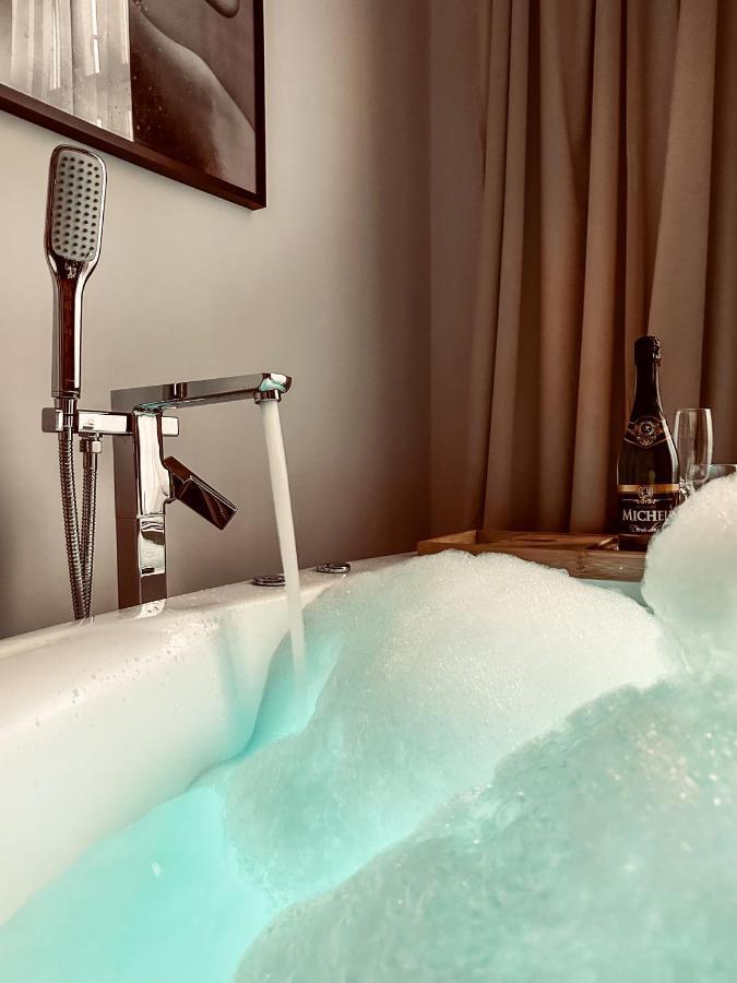 Apartment Premium Jacuzzi For Couples, Old Town Krasków Εξωτερικό φωτογραφία